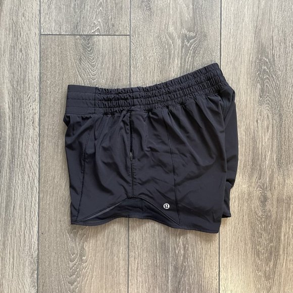 Lululemom Hotty Hot High-Rise Lined Short 4" - Picture 1 of 4